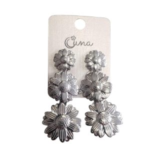 Pendientes Largos Margaritas Plateado. Gema Medina